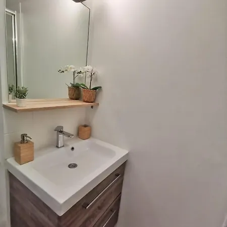 La Studieuse - Hyper Centre 诺伊斯·勒·格兰德